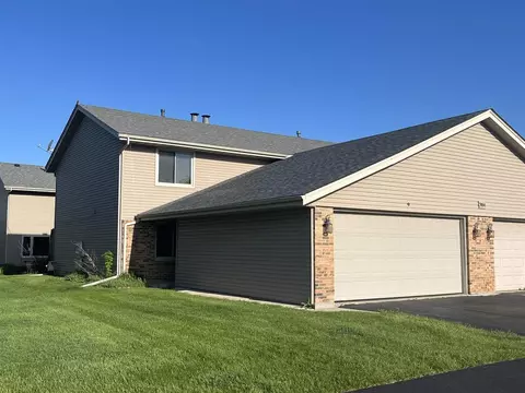 7484 Colosseum Dr #9, Rockford, IL 61107