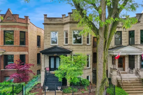 2739 N Whipple St, Chicago, IL 60647
