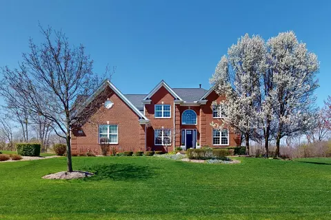10 Harrington Ct, Hawthorn Woods, IL 60047