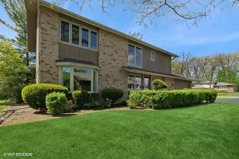 621 Hickok Ave, University Park, IL 60484