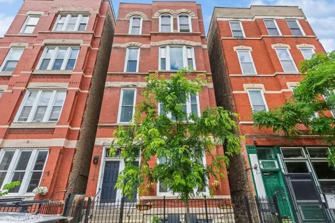 1324 W Huron St #3F, Chicago, IL 60642