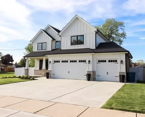 6632 91st Pl, Oak Lawn, IL 60453