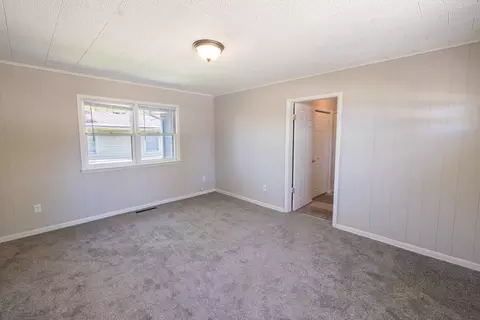 Bedroom - 1595 S 5th Ave, Kankakee, IL 60901 photo 4 of 4