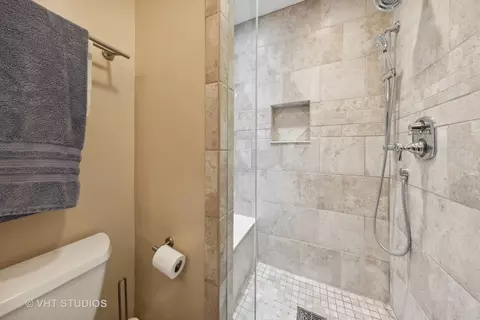 1333 Duquesne Ave, Naperville, IL 60565 photo 13