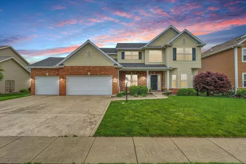 2107 Wiggins St, Champaign, IL 61822