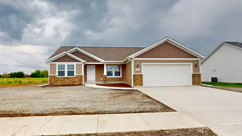 606 34th St, Peru, IL 61354