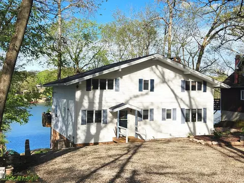491 Fairhaven Dr, Varna, IL 61375