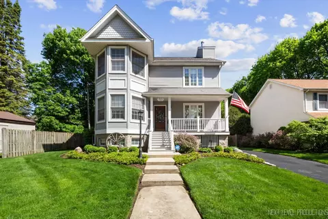 723 Center St, Geneva, IL 60134