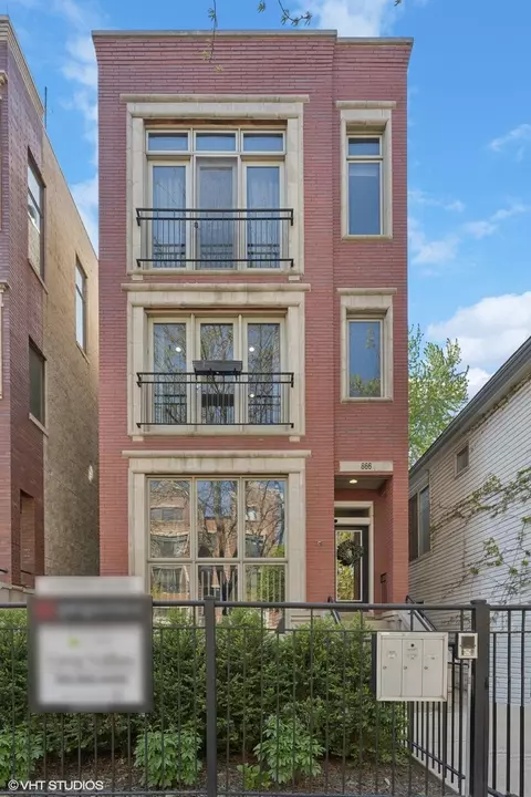 866 N Paulina St #2, Chicago, IL 60622