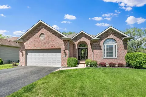 37654 N Amber Way, Lake Villa, IL 60046
