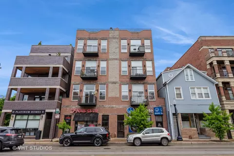 1454 W Fullerton Ave #3, Chicago, IL 60614