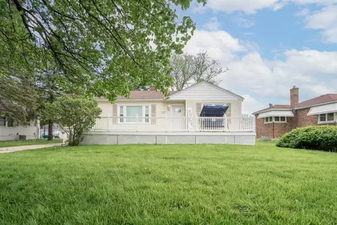 3125 Sangamon St, Steger, IL 60475