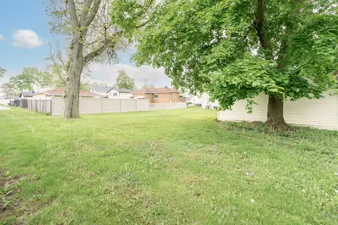 3125 Sangamon St, Steger, IL 60475 photo 12