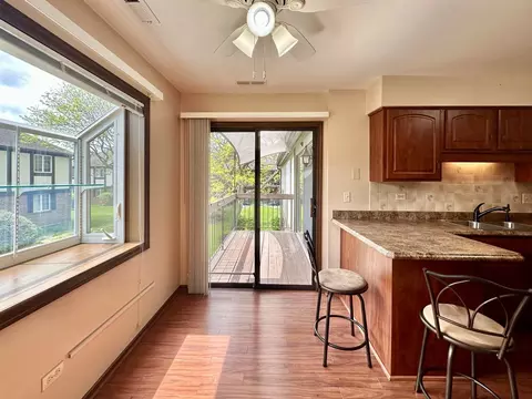 Kitchen - 241 Stanhope Dr #C, Willowbrook, IL 60527 photo 2 of 3