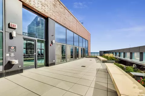 450 E Waterside Dr #2409, Chicago, IL 60601 photo 35