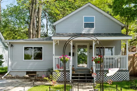 632 Hamilton Ave, Aurora, IL 60505