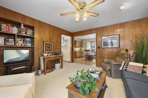 890 S Yates Ave, Kankakee, IL 60901 photo 9