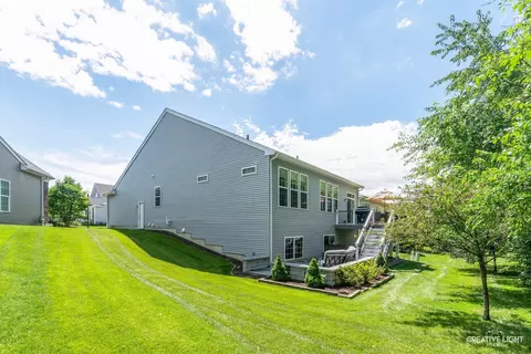 3872 Eagle Ridge Dr, Elgin, IL 60124 photo 30