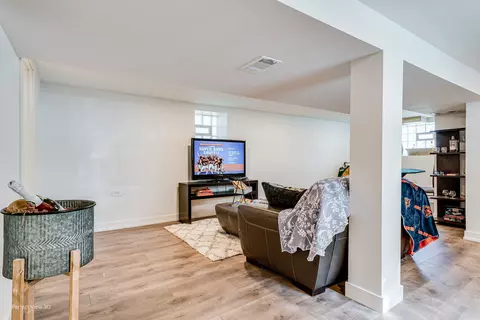 720 E 103rd Pl, Chicago, IL 60628 photo 33