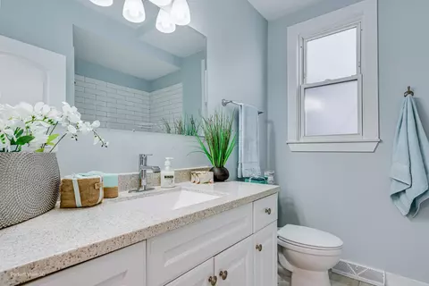 720 E 103rd Pl, Chicago, IL 60628 photo 20