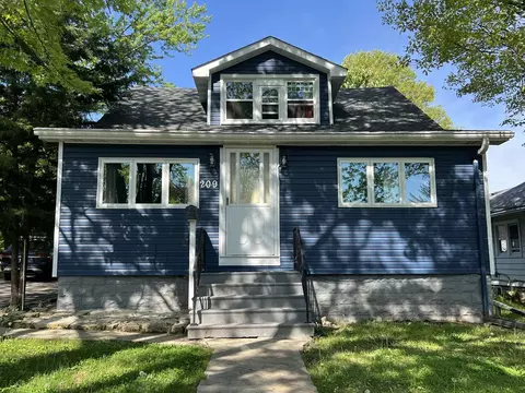 209 Davison St, Joliet, IL 60433