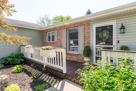 1611 Park Ave, Sycamore, IL 60178