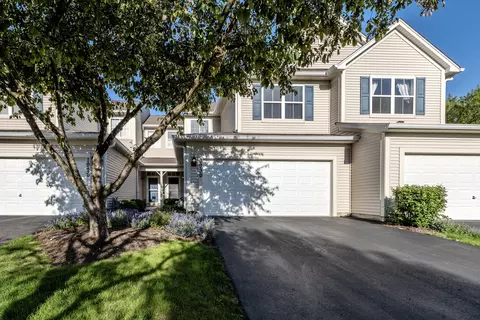 2930 Langston Cir #2930, Saint Charles, IL 60175
