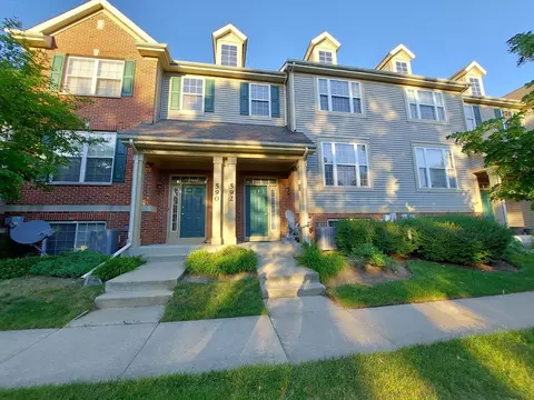 592 N Hidden Prairie Ct, Palatine, IL 60067