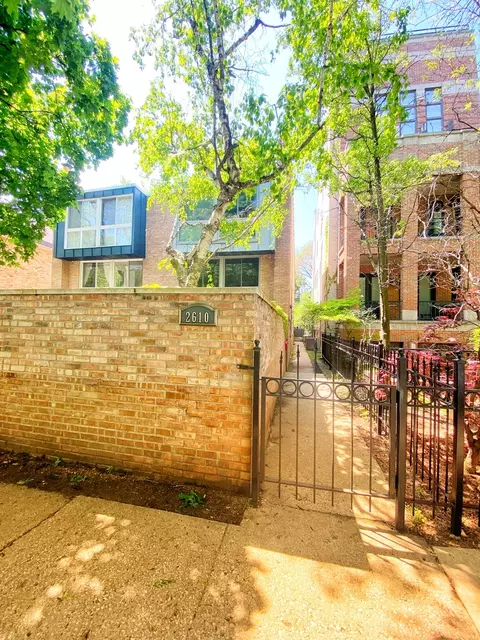 2610 N Orchard St #D, Chicago, IL 60614