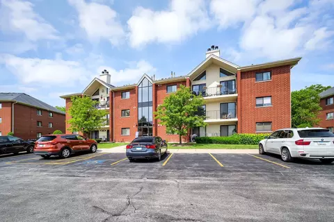 18136 Rita Rd #2A, Tinley Park, IL 60477