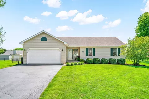 535 Indian Creek Dr, Leland, IL 60531