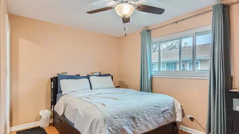 825 Valley Stream Dr #A, Wheeling, IL 60090 photo 6