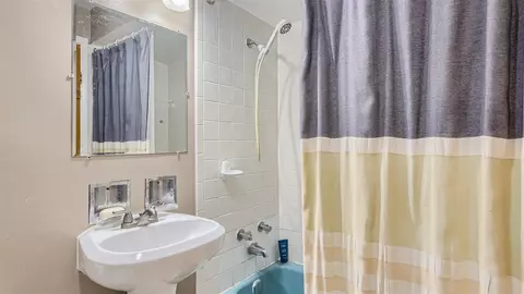 825 Valley Stream Dr #A, Wheeling, IL 60090 photo 10