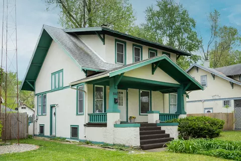 Exterior - 842 S Evergreen Ave, Kankakee, IL 60901 photo 2 of 4