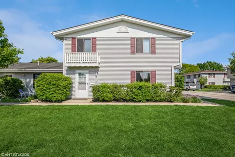 1322 Forestdale Ct #1322, Schaumburg, IL 60193