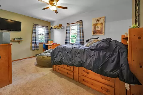 Bedroom - 690 S Nelson Ave, Kankakee, IL 60901 photo 3 of 4