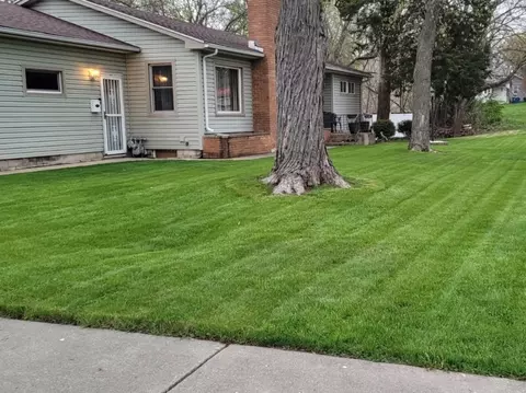 Exterior - 690 S Nelson Ave, Kankakee, IL 60901 photo 5 of 5