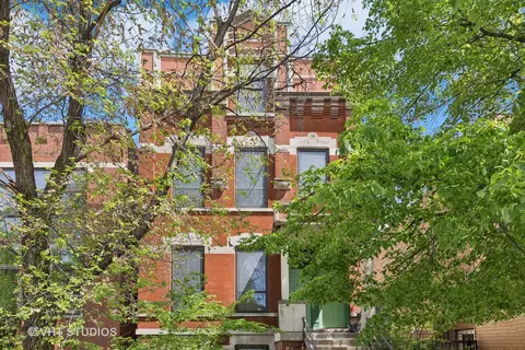 1215 N Greenview Ave #2E, Chicago, IL 60642
