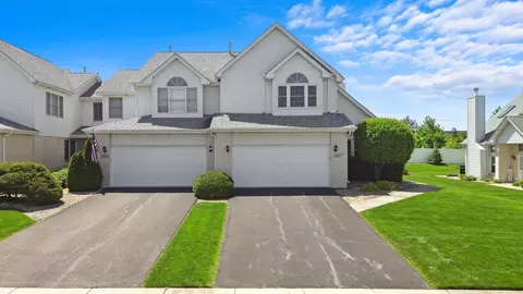 9971 Constitution Dr, Orland Park, IL 60462