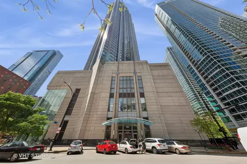 512 N Mcclurg Ct #607, Chicago, IL 60611