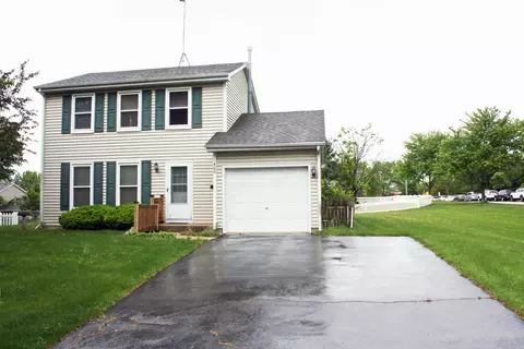 400 Candlewood Ct, Algonquin, IL 60102