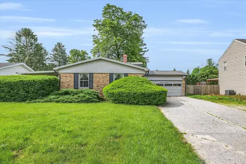 1209 W Kirby Ave, Champaign, IL 61821