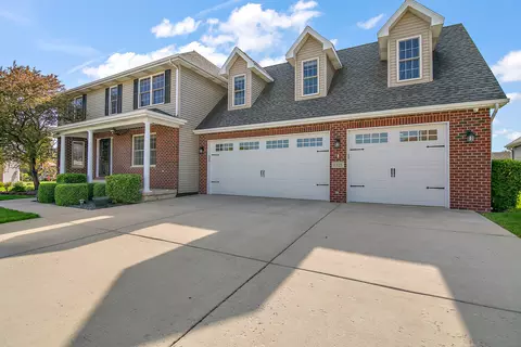 1325 Cougar Run, Manteno, IL 60950