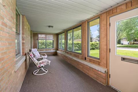 Exterior - 909 W Walnut St, Kankakee, IL 60901 photo 3 of 6
