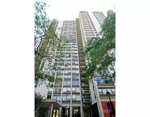 1360 N Sandburg Ter #903C, Chicago, IL 60610