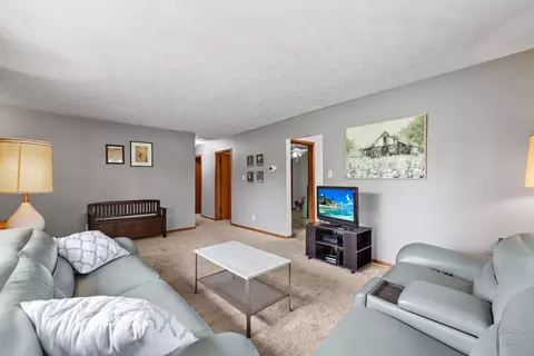 2305 Root St, Crest Hill, IL 60403 photo 6