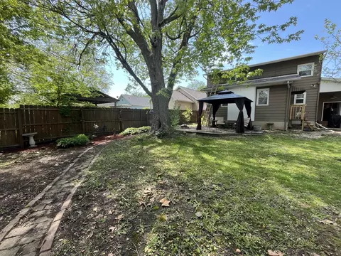 Exterior - 1221 Plain St, Peru, IL 61354 photo 4 of 7
