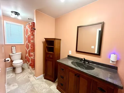 Bath - 1221 Plain St, Peru, IL 61354 photo 4 of 4
