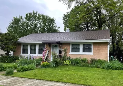3227 Cleveland Ave, Brookfield, IL 60513