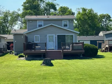 36825 N Lake St, Ingleside, IL 60041